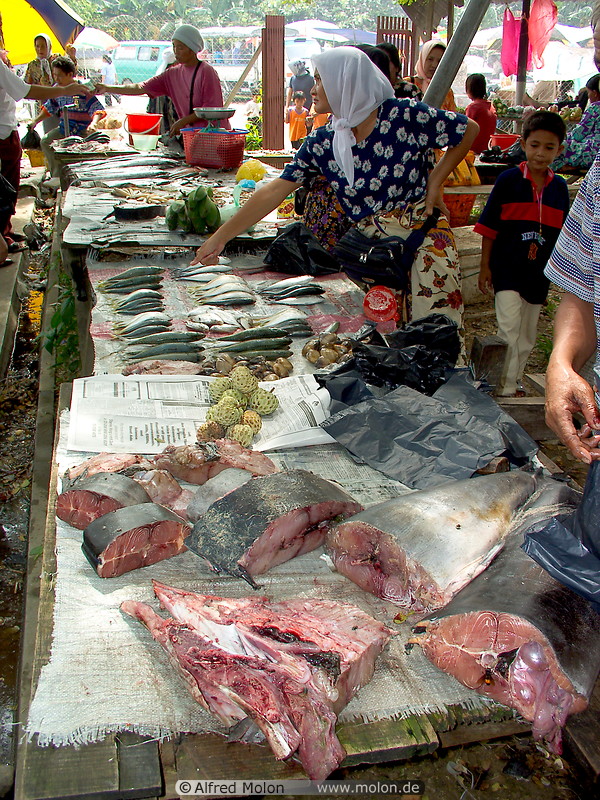 34 Fish market
