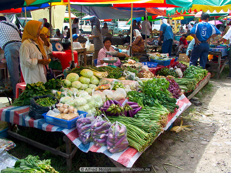 37 Kota Belud market