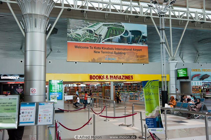 03 Airport terminal 1 hall