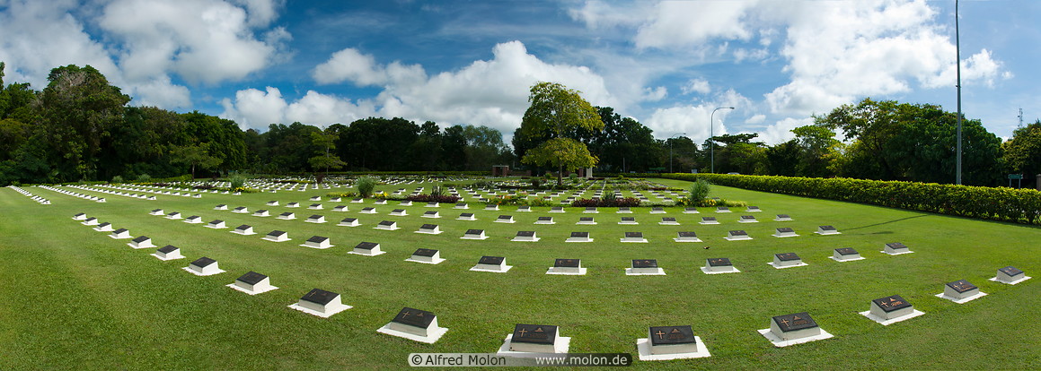 09 Rows of graves