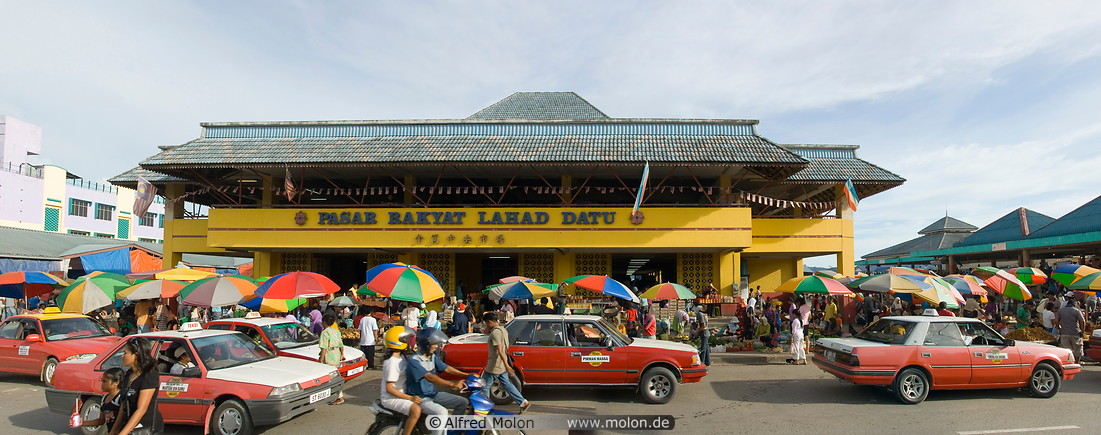 19 Yellow fish market building