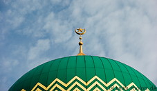 14 Green Al-Kauthar mosque dome