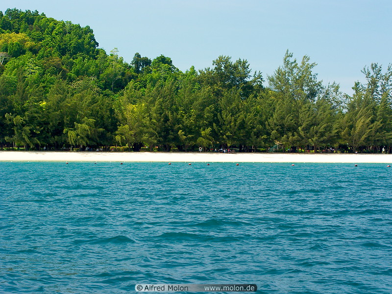 10 Manukan island and beach