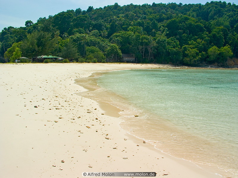 14 Sulug island beach