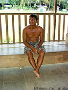 22 Kayan man sitting