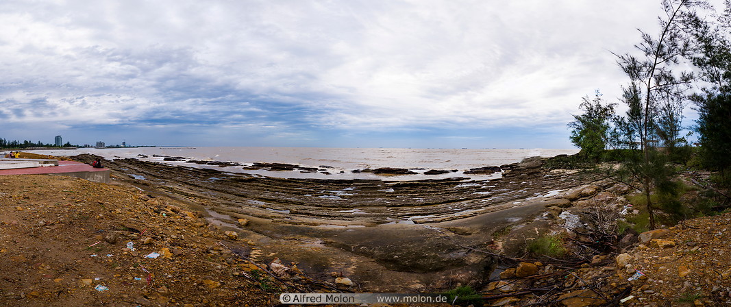 09 Pantai Tanjung Batu Bintulu area