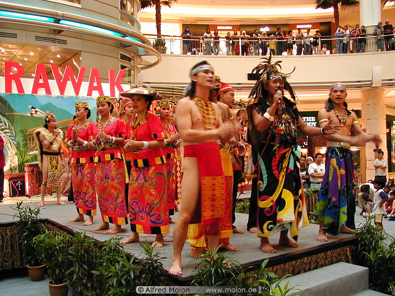 09 Sarawak show