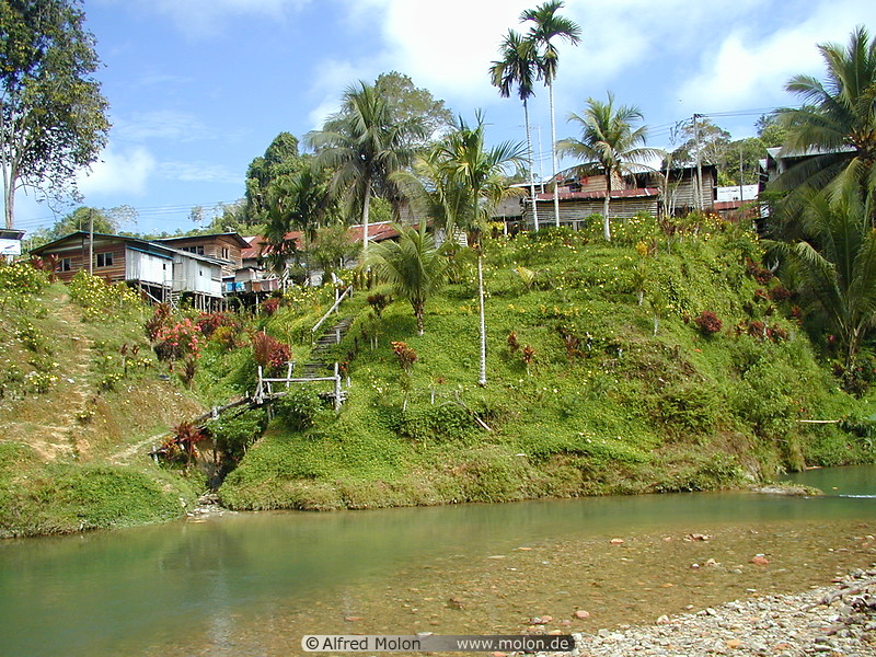 02 Iban longhouse and river
