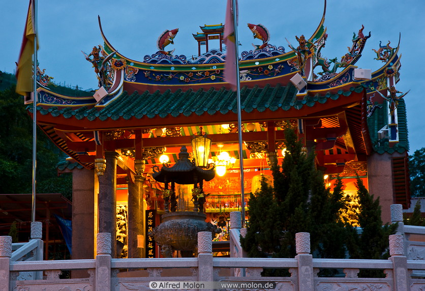 16 Tua Pek Kong Chinese temple at dusk