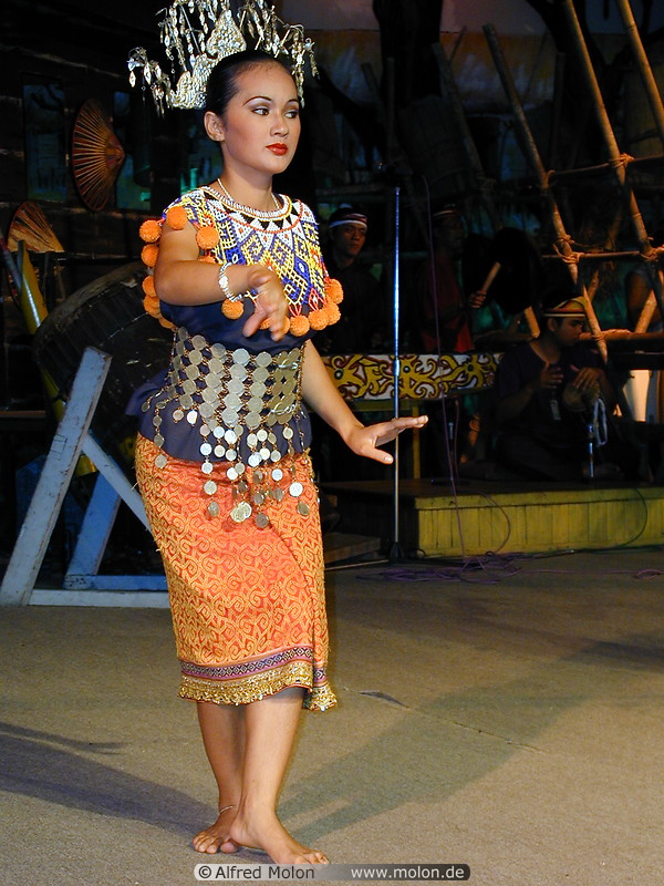 40 Sarawak dance performance