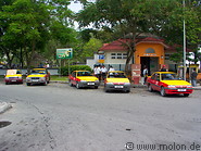 03 Taxis and public toilet