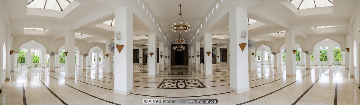 36 Al-Bukhary mosque interior