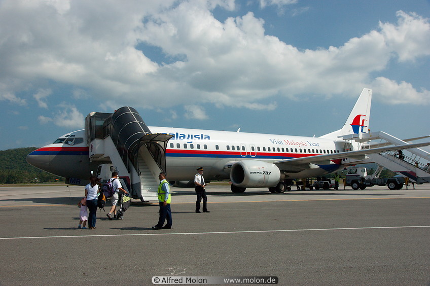 06 Malaysian airlines plane in Langkawi airport