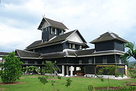 11 Sri Menanti palace