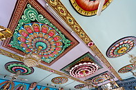 15 Decorated ceiling