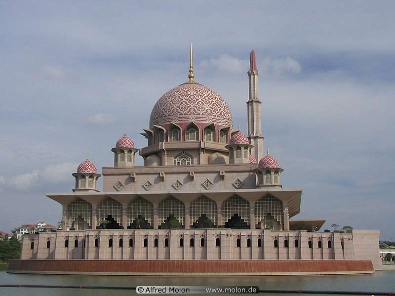 02 Putra mosque