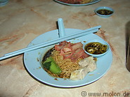 09 Noodles with pork and wantan