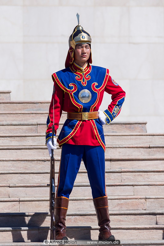 05 State palace honour guard