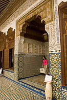 08 Side room with colourful mosaics