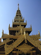 17 Shwezigon pagoda