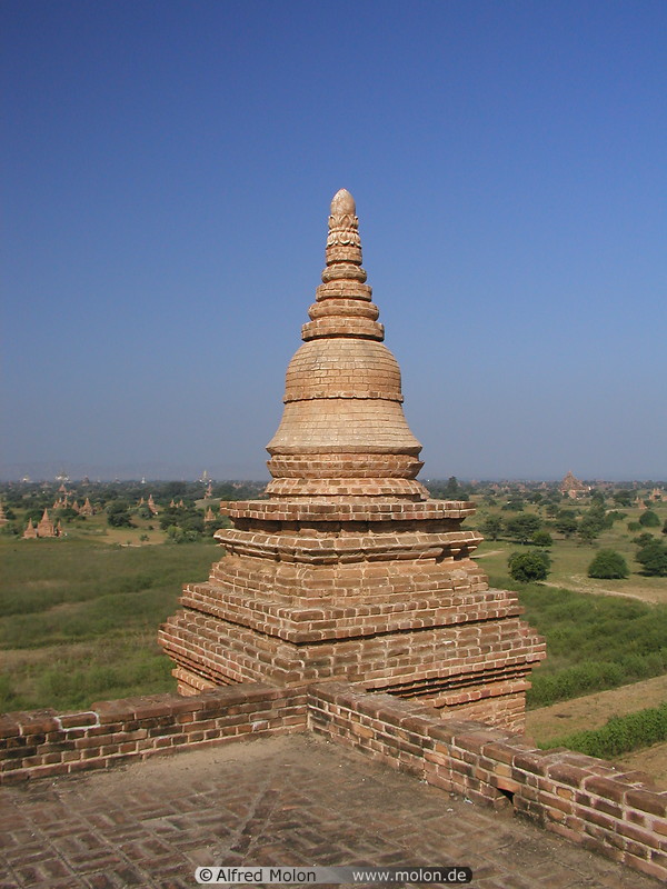 03 Pyathada pagoda
