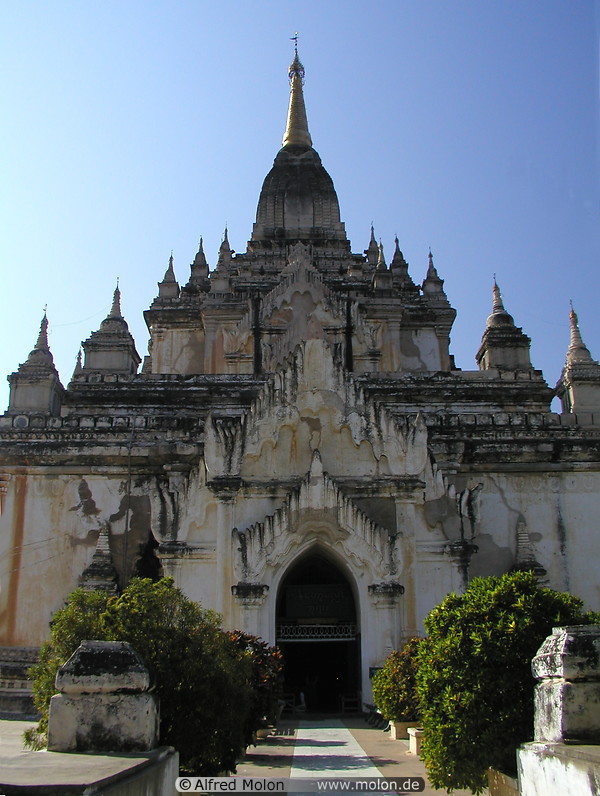 12 Gawdawpalin pagoda