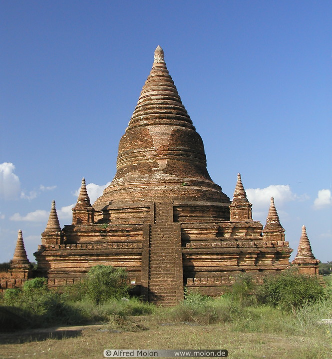 16 Mahazedi pagoda