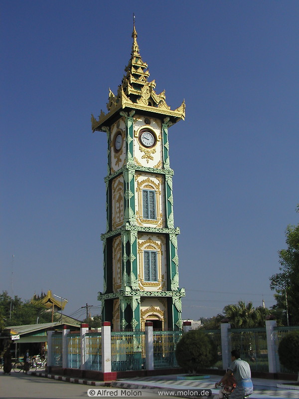 10 Clock tower - Mahamuni pagoda