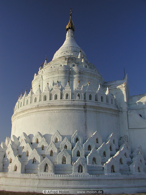 08 Hsinbyume pagoda