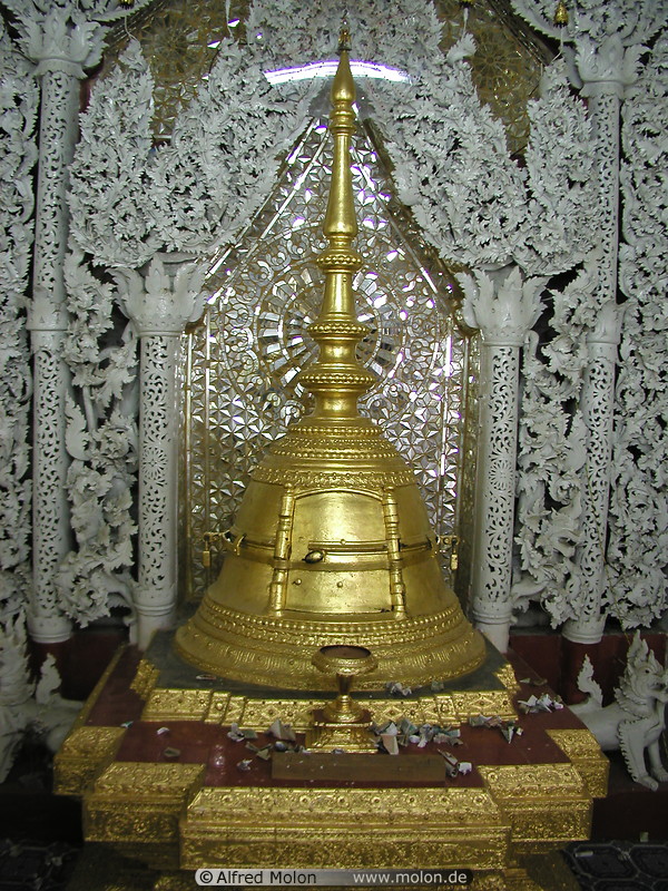 03 Shwesandaw pagoda