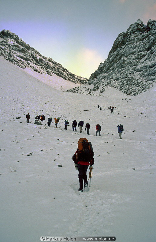 18 The pass-day - climbing up to Thorung-La