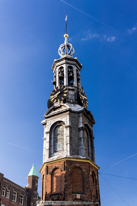 16 Munttoren tower