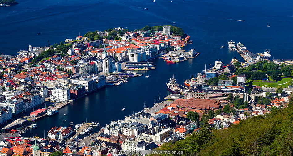 13 Bergen harbour area