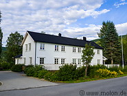 02 House near Mosjoen