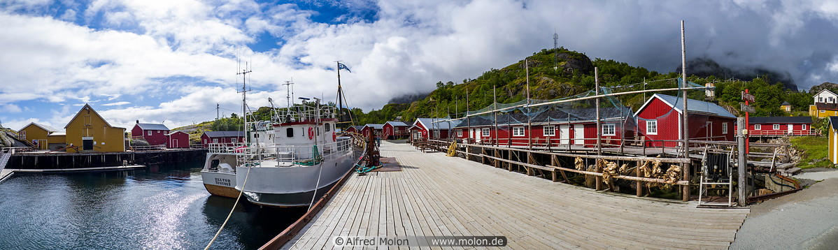 23 Nusfjord harbour