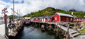 22 Rorbu fishing huts in Nusfjord