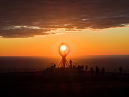 17 North Cape globe and midnight sun