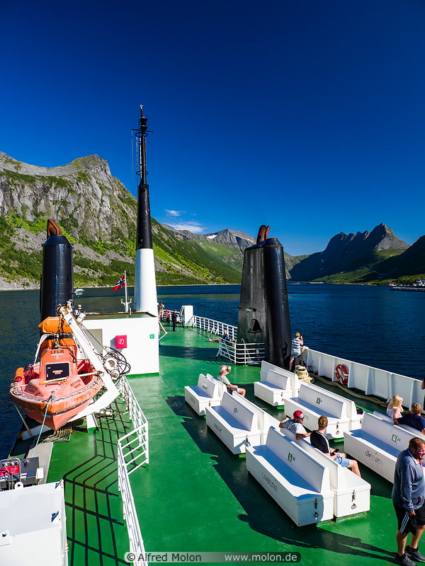 17 Andenes–Gryllefjord ferry