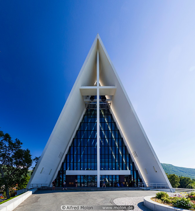 13 Arctic cathedral