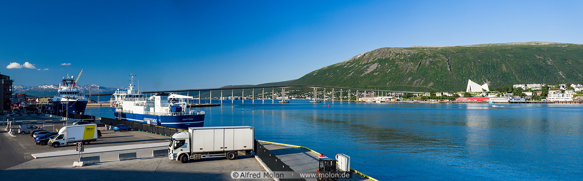 01 Tromso harbour