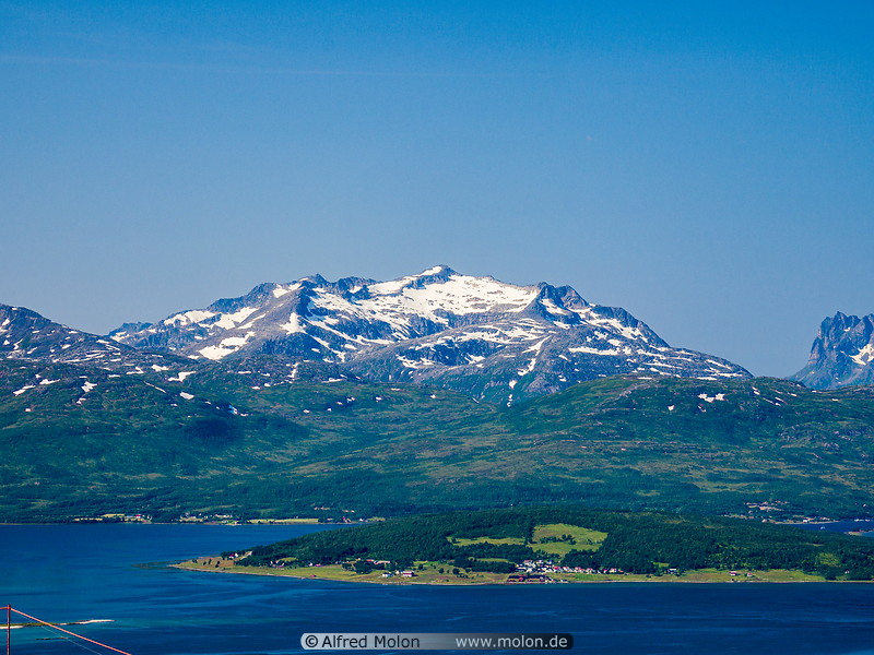 07 Mountains around Tromsoe