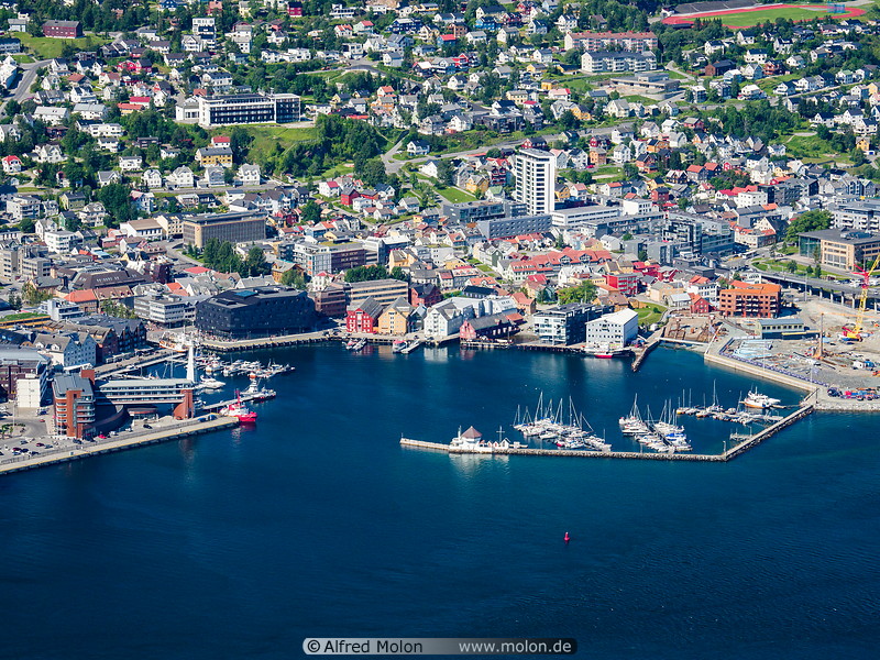 17 Tromso harbour