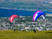 11 Paragliders
