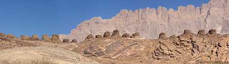 01 Al Ayn tombs and Hajar mountains