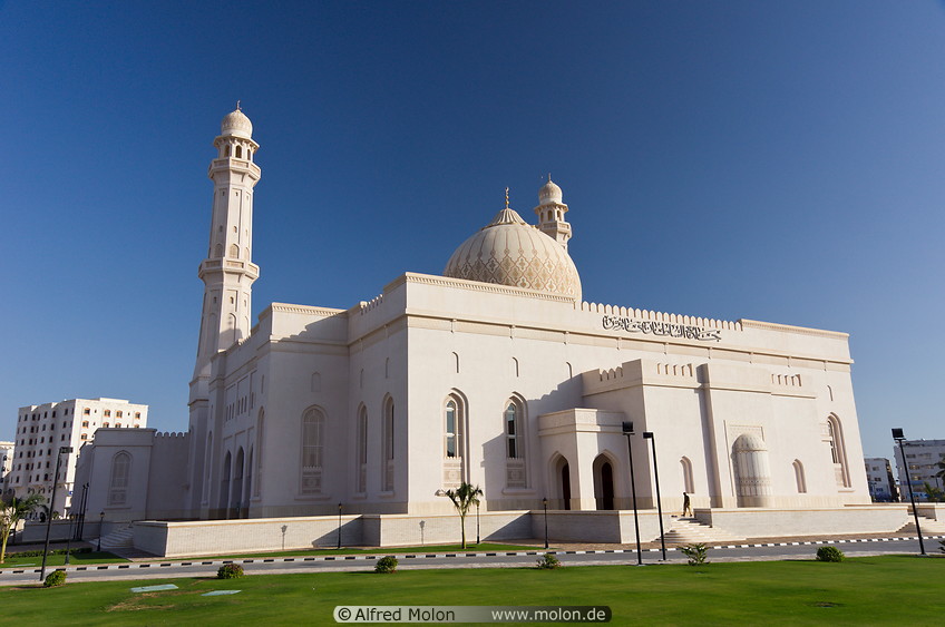 03 Sultan Qaboos mosque