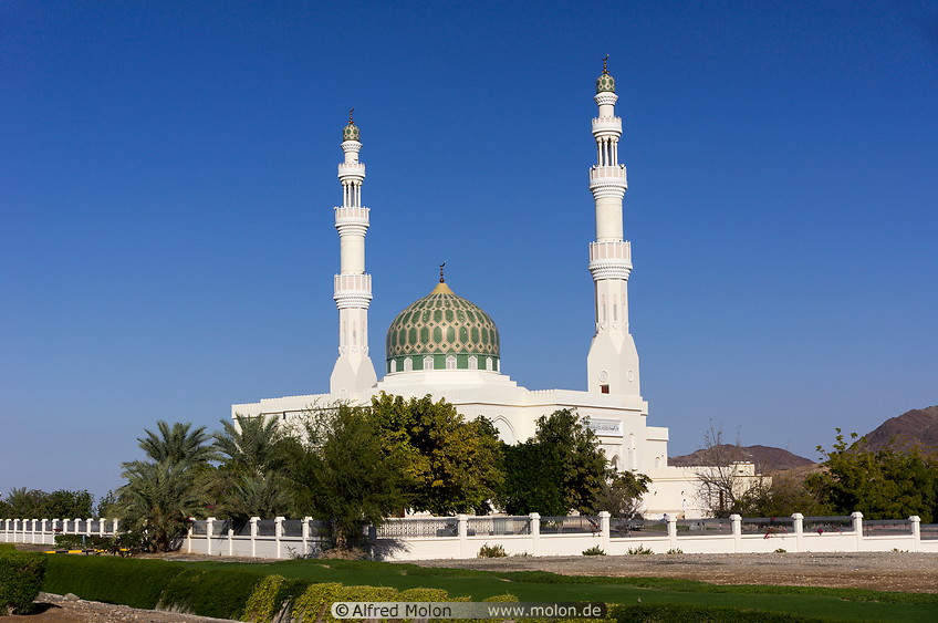 10 Sultan Qaboos mosque in Rustaq