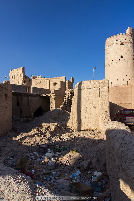 12 Al Araqi fort in Ibri