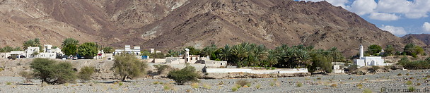 18 Desert oasis and village