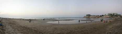 07 Al Qurum beach at dusk