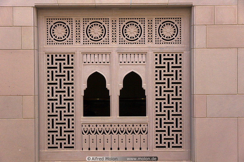 18 Wndows with Islamic patterns
